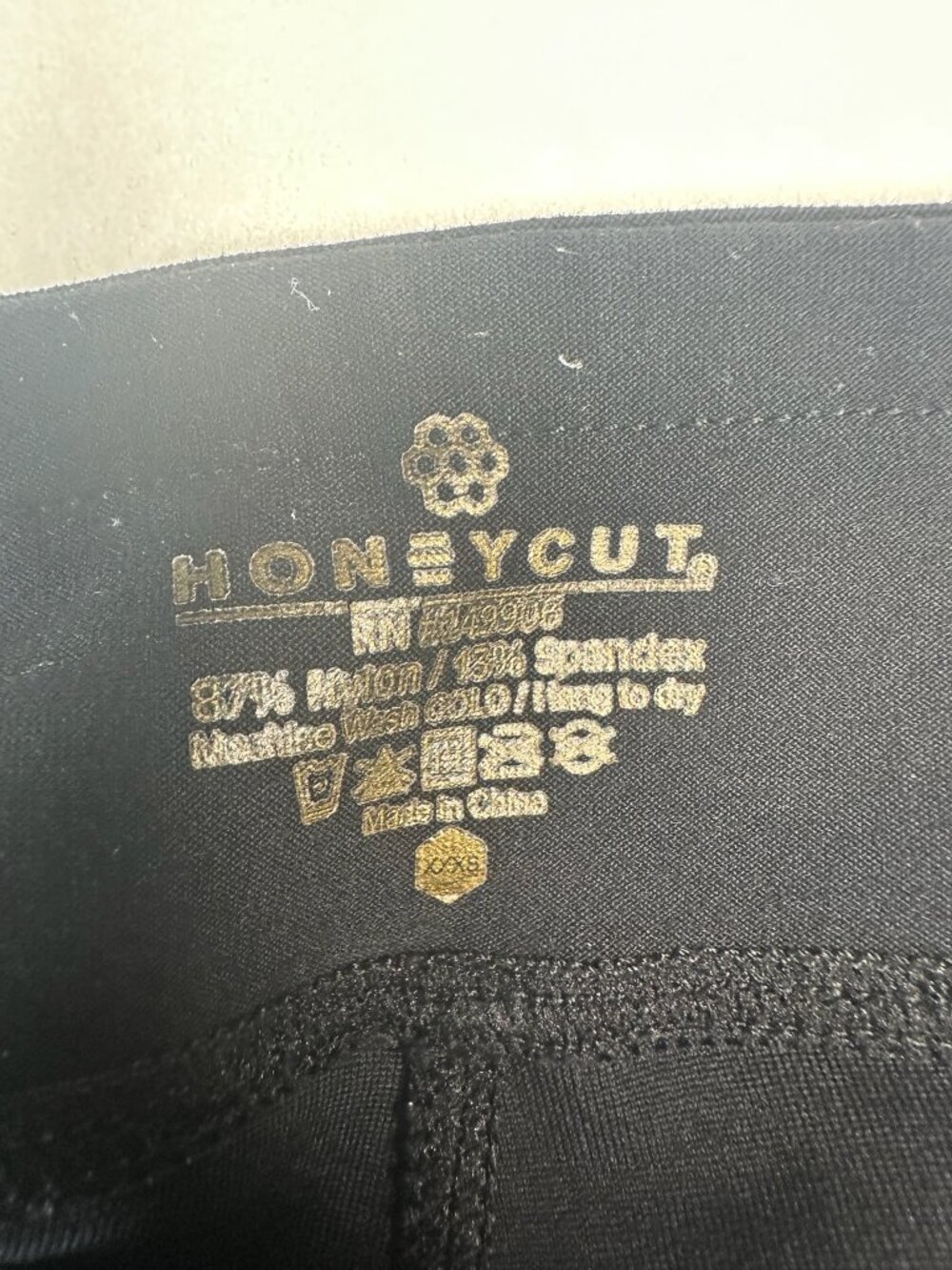 Black Honeycut shorts in XXXS - Picture 5 of 5